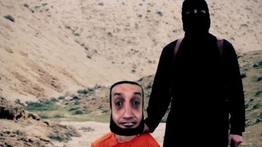 فيديو.. الشاب أشرف يسخر من الضربة الجوية على درنة